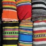 Set x2 hamacas diseño múltiples colores: naranjas, rojas, negras, azules y grises.