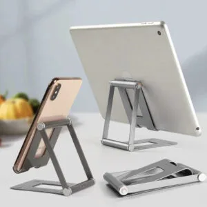 Soporte metálico plegable para celular y tablet en posición vertical, diseño minimalista.