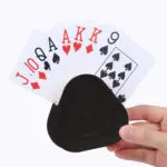 Sujetador de cartas manos libres con 4 soportes para juegos de póker, naipes y más.