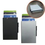 Tarjetero de lujo para tarjetas con diseño elegante, billetera minimalista en negro y plateado.