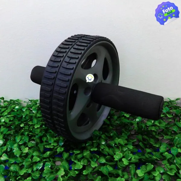 Rueda abdominal para gym: entrena brazos, espalda y abdomen. Incluye rodillo.