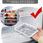 Set x8 cubos de hielo reutilizables en congelador, manteniendo el frío, texto en español.