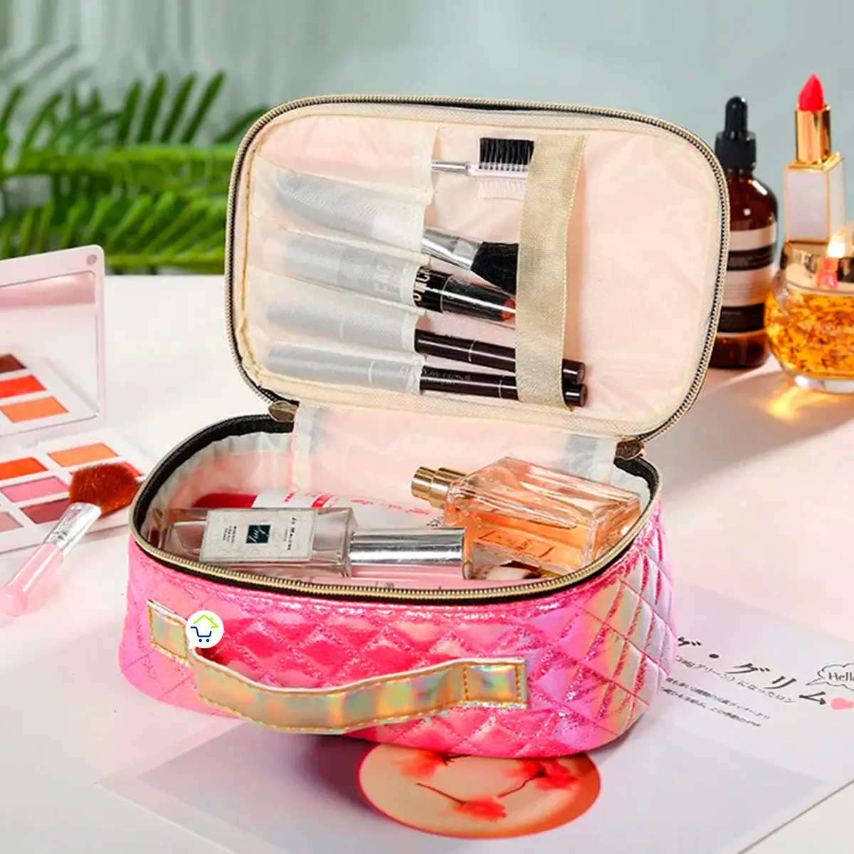 Neceser viajero multiusos con maquillaje, labiales y espejo, ideal para organizar.