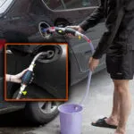Bomba manual para succionar combustible de carro al balde, con tubo transparente.