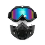 Careta de paintball negra con máscara airsoft y gafas motocross con lentes iridiscentes.