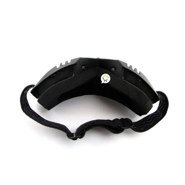 Careta de paintball negra con espuma protectora y correa ajustable, ideal para airsoft y motocross.