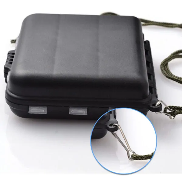 Estuche duro para anzuelos y señuelos de pesca, con tapa resistente y gancho de sujeción.