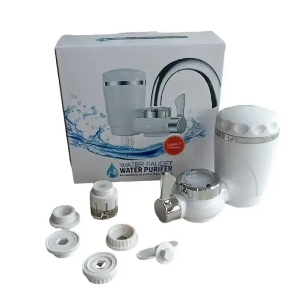 Filtro purificador de agua para grifo, blanco, con accesorios y empaque.