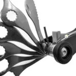 Herramienta multiusos 15 en 1 estilo mariposa, ideal para camping y ciclismo.