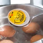 Huevo temporizador para cocción perfecta, mide duro, medio y blando.