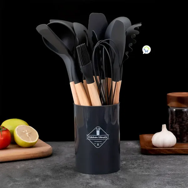Juego de 12 utensilios de cocina de silicona resistentes al calor con soporte, color negro y madera.