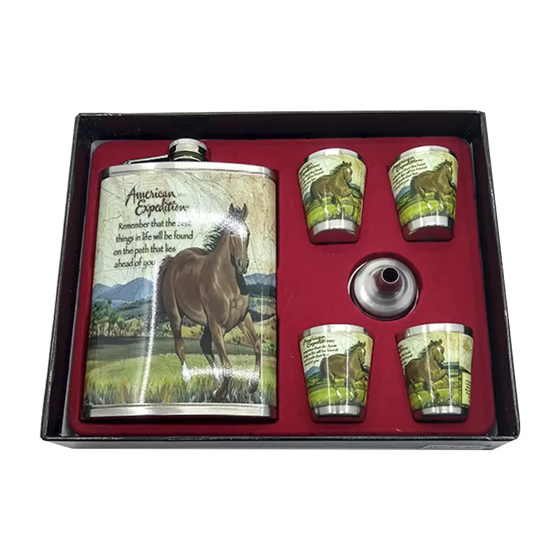 Licorera de acero inoxidable de 9 oz con diseño de caballos americanos y 4 copas con embudo.