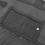 Organizador de carro con malla para asiento trasero, ideal para ahorrar espacio.