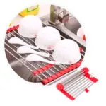 Rejilla escurridor expandible para cocina, ideal para secar platos, bowls y utensilios sobre el lavaplatos.