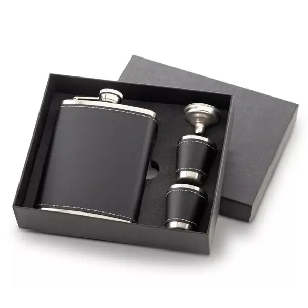 Set licorera 8 oz con 2 copas y embudo, ideal para whisky.