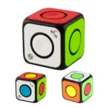Cubo Rubik 02 Qytoys, cubo mágico rápido con caras roja, verde, blanca y centro blanco.