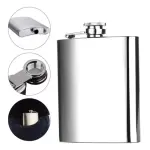 Licorera de acero inoxidable de 8 oz, ideal para llevar en el bolsillo.