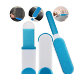 Cepillo removedor de pelos y motas azul y blanco para limpiar ropa, sofás y mascotas.