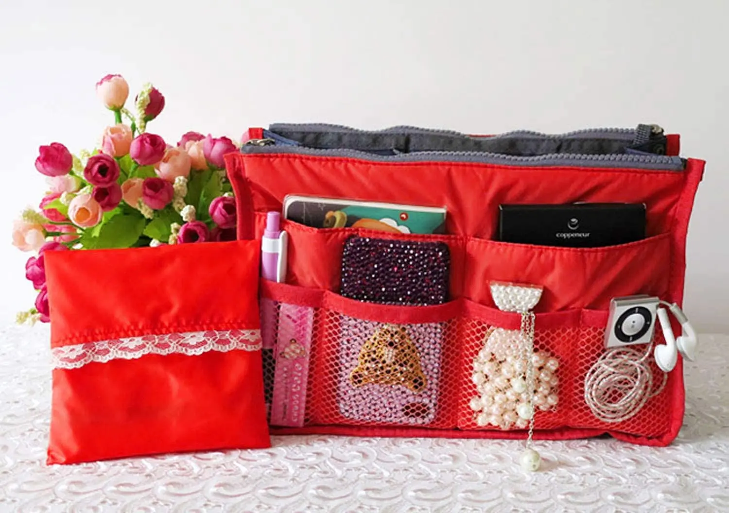 Organizador de bolso rojo expandible para dama. Ideal para viajes y maletas.