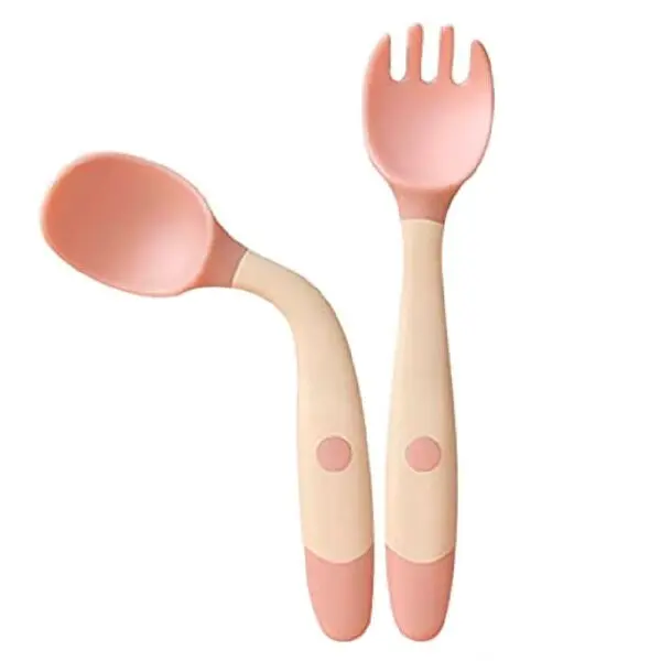 Set x2 cubiertos flexibles para bebés: cuchara y tenedor, color rosa y beige, ideal para aprendizaje.