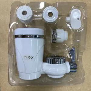 Filtro purificador de agua Bugo para grifo con adaptadores y accesorios.
