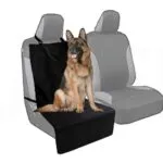 Forro protector delantero de mascota Pea para carro con perro pastor alemán sentado.
