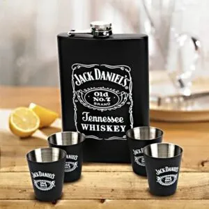 Licorera Jack Daniel's acero inoxidable 9 oz con 4 copas y embudo.