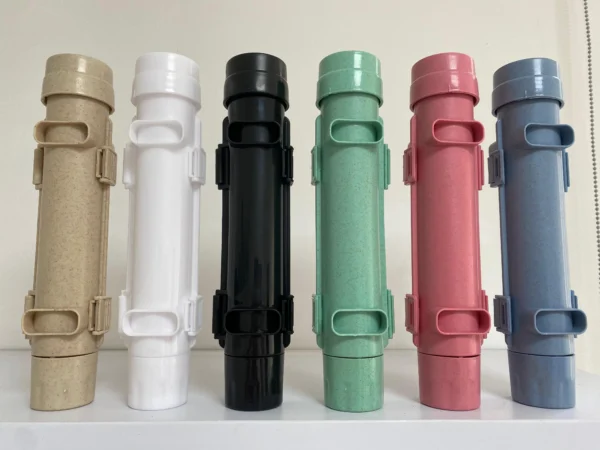 Set x2 máquinas para hacer sushi, moldea y enrolla fácilmente en varios colores.