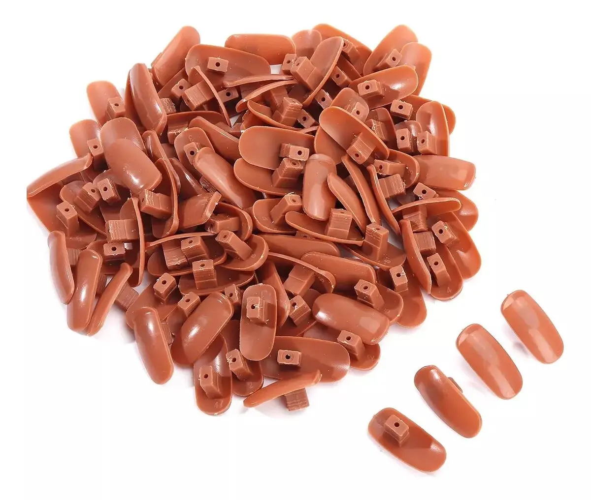 Kit dedos de práctica articulados para uñas acrílicas y gel color café.