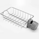 Escurridor metálico para esponjas y jabón con soporte ajustable al grifo de la cocina.