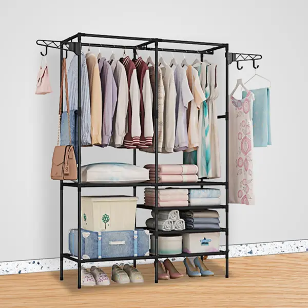 Closet organizador de 2 espacios con ropa colgada, bolsos y zapatos.