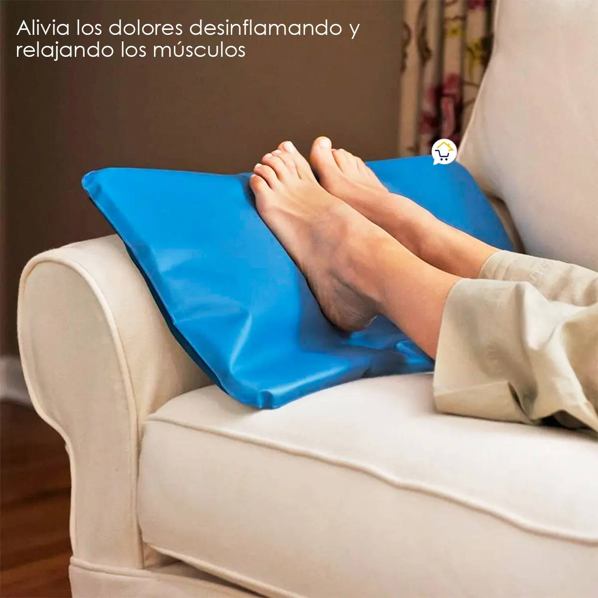 Almohada de agua para pies descansados y alivio muscular en sofá