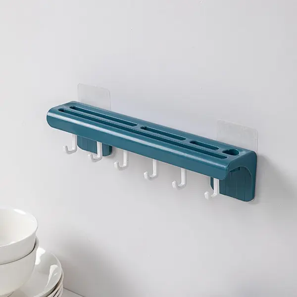 Soporte para cuchillos con ganchos para colgar, montado en la pared, azul, práctico y moderno.