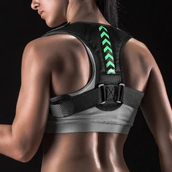 Corrector de postura con flechas verdes para la espalda alta de mujer, vista posterior.