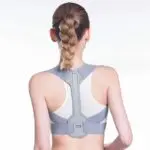 Corrector de postura invisible para mujer, ortopédico, con ajuste en espalda.