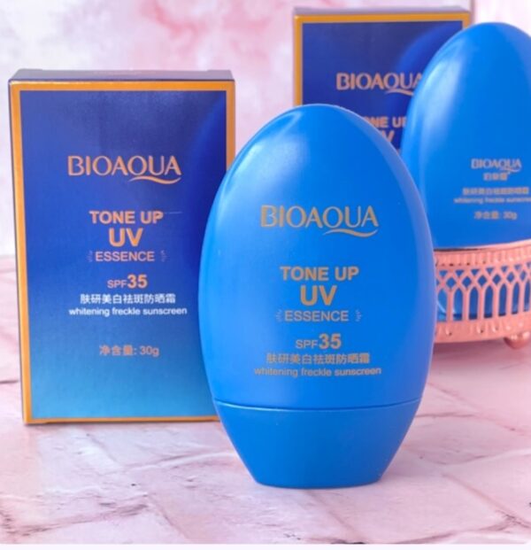 Protector Solar Bioaqua 35 Spf Tone Up Uv Essense Sin Color - Imagen 1