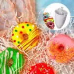 Set x2 Molde Donas: Dale forma a deliciosas donas caseras con este práctico molde.