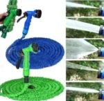 Manguera expandible 15M verde y azul con pistola y diferentes patrones de rociado.