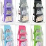 Porta bolsos colgante de 6 compartimentos en diversos colores con diferentes modelos de bolsos organizados.