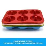 Set x3 moldes de silicona para mini donas apilados en colores vibrantes.