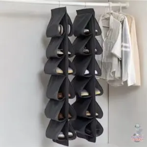 Organizador de zapatos colgante para closet, color gris, con múltiples compartimentos para calzado.