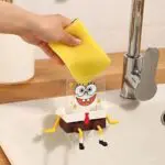 Soporte para esponja de cocina Bob Esponja escurridor de grifo con diseño divertido.