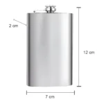 Licorera de acero inoxidable de 5 oz, 12 cm de alto y 7 cm de ancho.