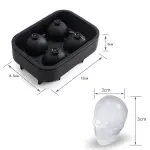 Molde de hielera con forma de calavera, ideal para bebidas.