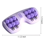 Rodillo de masaje de pies púrpura con diseño de ositos y medidas 11.22 x 5.51 pulgadas.