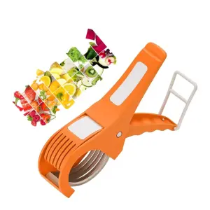 Multi cortador de vegetales mini de plástico naranja con varias frutas y verduras picadas.