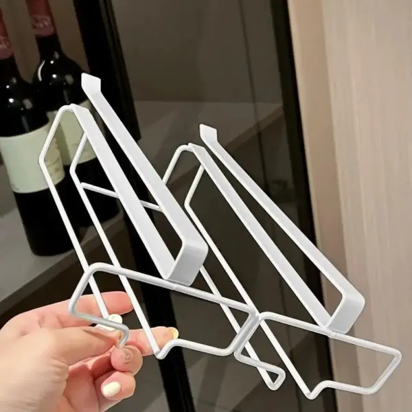 Set x2 organizador de copas blanco para colgar bajo gabinetes, diseño moderno.