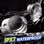 Mini afeitadora eléctrica portátil IPX7 a prueba de agua en acción, mostrando su diseño robusto y capacidades de resistencia.