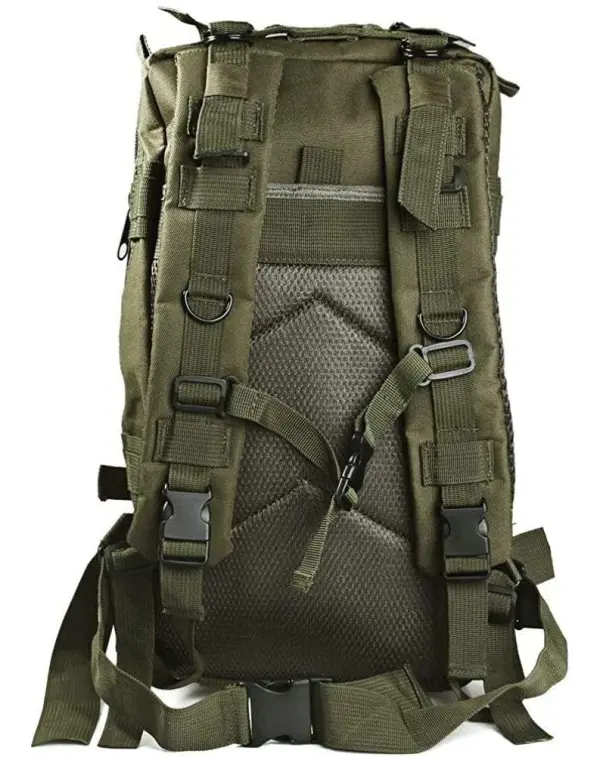 Bolso táctico deportivo verde con correas de ajuste y hebillas negras, vista posterior.