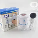 Removedor de callos eléctrico "Find Back" con aspiración incorporada, con accesorio de repuesto y cable USB.
